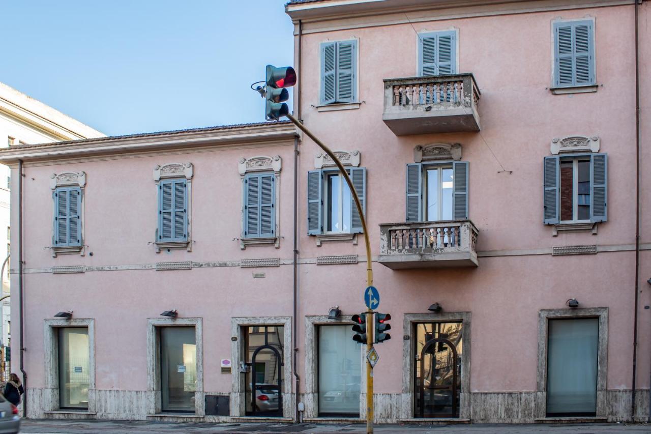 La Casa Rosa Lägenhet Terni Exteriör bild